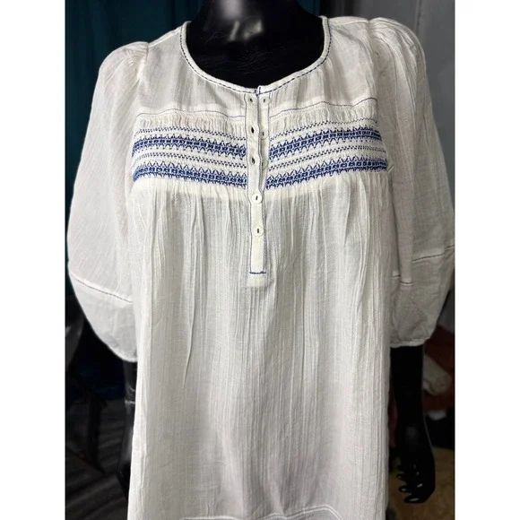 Free People White Embroidered Tunic Top 3/4 Sleeve Bohemian Smocked Cotton S